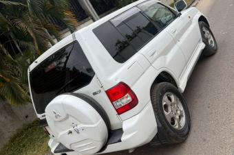 MITSUBISHI A VENDRE  KINSHASA 
