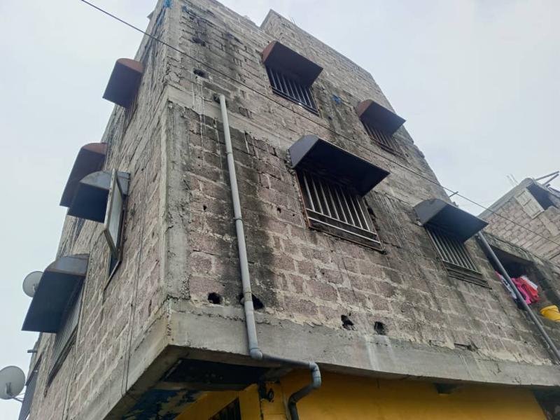 Immeuble R3 locatif  vendre  Barumbu