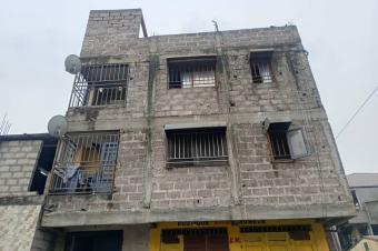 Immeuble R3 locatif  vendre  Barumbu