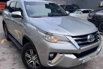 Toyota Fortuner 