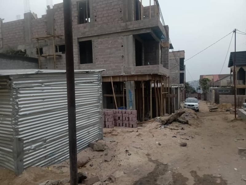  Vente dun terrain au Quartier Pigeon  Ngaliema 