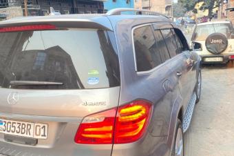 MERCEDES BENZ GL 550 4 MATIC A VENDRE  KINSHASA 