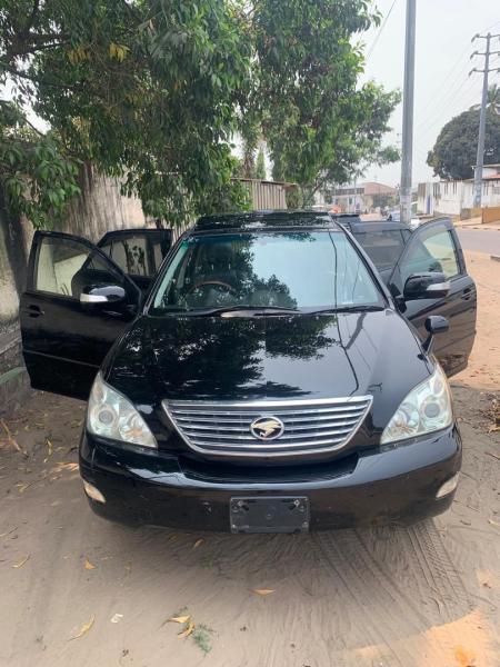 TOYOTA HARRIER SANS PLAQUE  VENDRE 