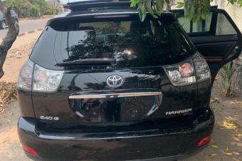 TOYOTA HARRIER SANS PLAQUE  VENDRE 