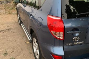 TOYOTA NEW RAV4 A VENDRE  KINSHASA 