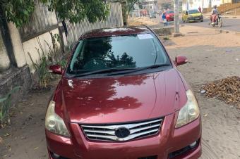 TOYOTA BLADE SANS PLAQUE  VENDRE 