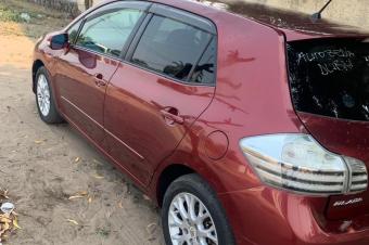 TOYOTA BLADE SANS PLAQUE  VENDRE 