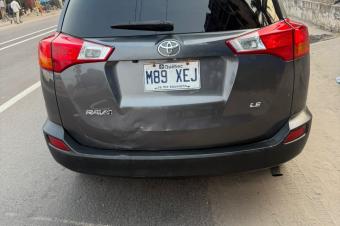 TOYOTA NEW RAV4 A VENDRE  KINSHASA 