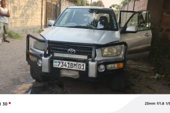 Jeep Rav 4  vendre discutable 
