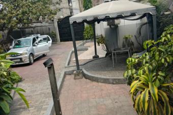 Vente dune villa spacieuse  annexe  Quartier Industriel Limete  