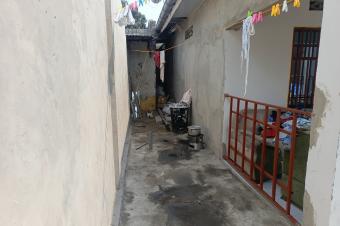 Vente Belle Maison Clture avec Portail  Commune de la Nsele Quartier Terre jaune 