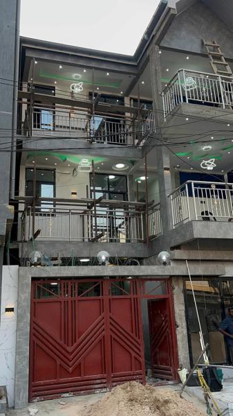 Immeuble R2 Moderne  Vendre  Quartier Kasavubu Emplacement Premium