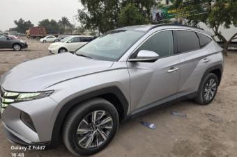 Hyundai Tucson 2022 hybride 2pieces