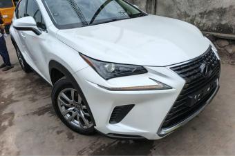 Lexus NX300h 2021 hybride 