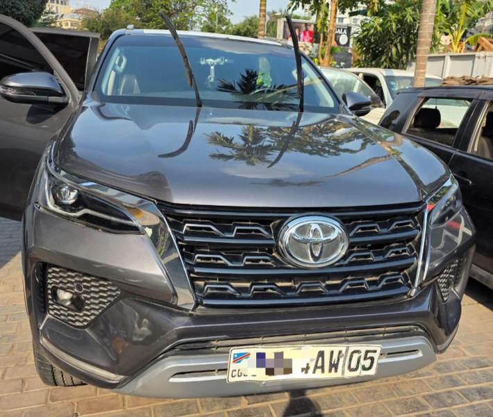Toyota Fortuner 2024 Authentique 