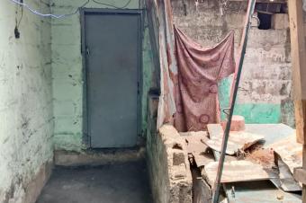 Parcelle avec 4 Portes Locatives  Vendre  NgiriNgiri 