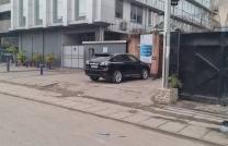 Vente à Gombe  Prix: 1.300.000$ à discuter   Dimension : 660m²  avec une servitude de 7 mètres 1.200.000$ à discuter dans   Réf : FPI mediacongo