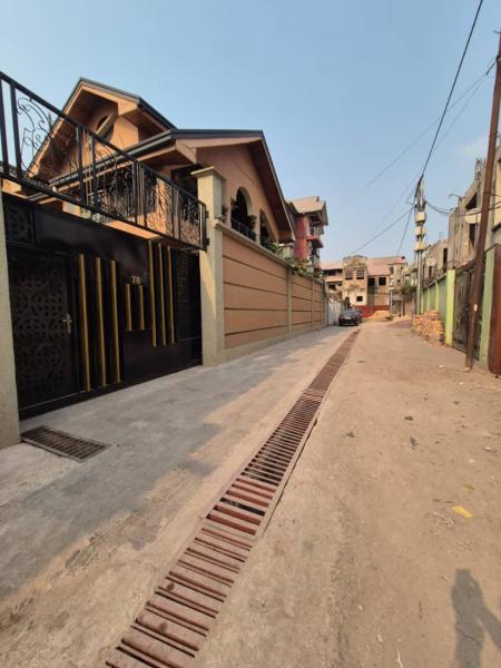 VENTE DUNE GRANDE PARCELLE R1  NGALIEMA  QUARTIER BRIKIN  