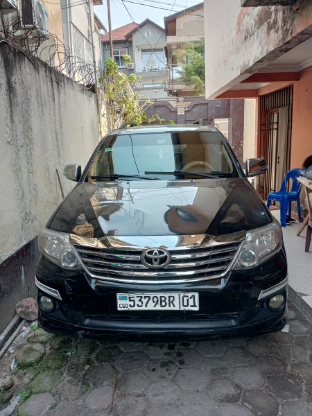 TOYOTA FORTUNER 15000  DISCUTER 