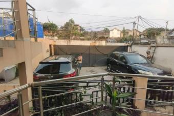 Villa de R1 neuve  UPN  Ngaliema 