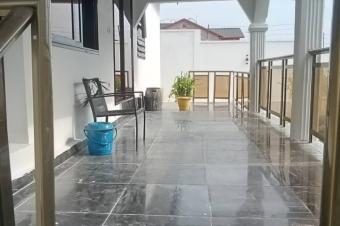 Vente Parcelle avec Grande Maison Basse  UPN Ngaliema