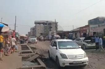 Vente parcelle stratgique  Kasavubu Birmanie sport  sur macadam 