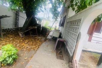 Villa stratgique  usage mixte rsidentiel  commercial  Limete Petit Boulevard 