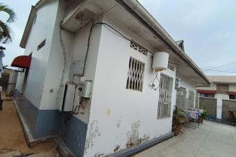 Parcelle rsidentielle  vendre  MontNgafula 100.000  ngociable