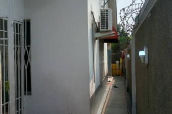 Parcelle rsidentielle  vendre  MontNgafula 100.000  ngociable