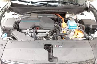 HYUNDAI TUCSON HYBRIDE 