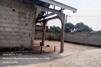 Maison  Parcelle cltur 525 m  vendre  BibwaNsele