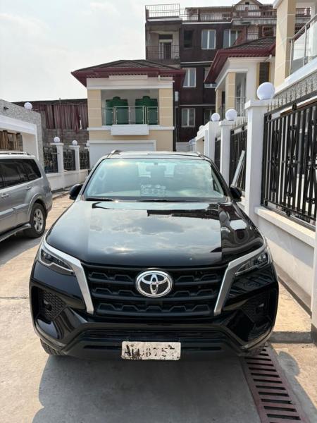 Toyota Fortuner 2024 Authentique 