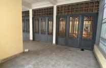 Magnifique vente à Limeté 15 em rue Résidentielle non loin de la route principale  Composition :    4 gdes chambres  , Salon vaste   , Salle à manger ,   cuisine   … mediacongo