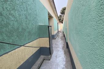 Magnifique vente  Limet 15 em rue Rsidentielle non loin de la route principale  Composition     4 gdes chambres   Salon vaste    Salle  manger    cuisine   