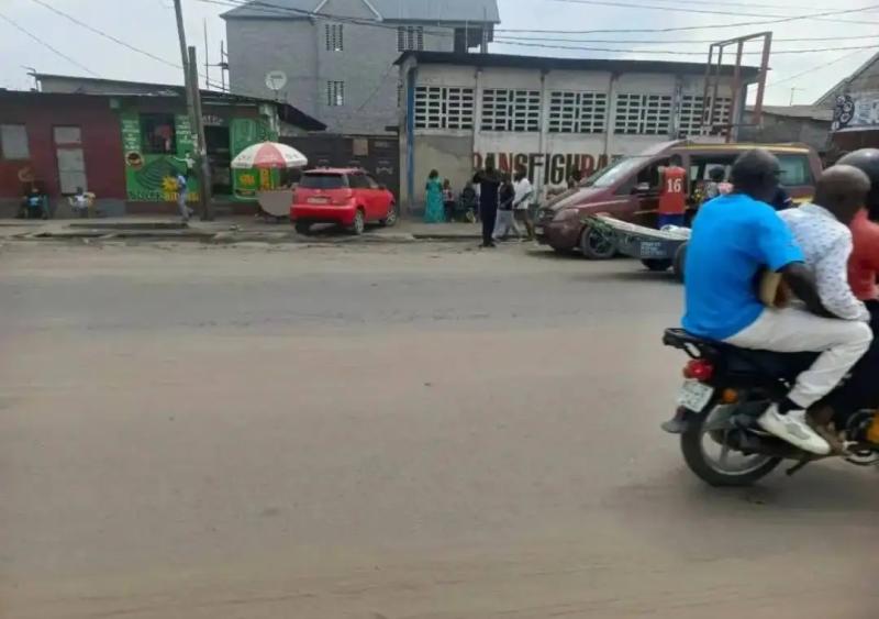 Vente parcelle sur boulevard kimbuta Ndjili