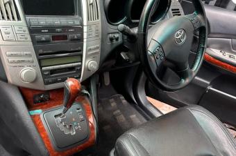 Toyota Harrier 14700 kilomtrage prix 8700 dollars lgrement discutable localisation gombe
