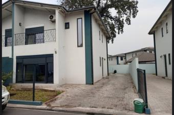 Belle villa duplex  vendre  Kin Malebo 
