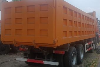 GS13CAR SARL met en vente ce Grand Vhicule SINO TRUCK HOWO Benne 40Tonnes sans plaque dimmatriculation. Localisation Lemba. Prix d dpart 72.000  discuter.  votre coute.
