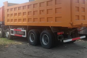 GS13CAR SARL met en vente ce Grand Vhicule SINO TRUCK HOWO Benne 40Tonnes sans plaque dimmatriculation. Localisation Lemba. Prix d dpart 72.000  discuter.  votre coute.