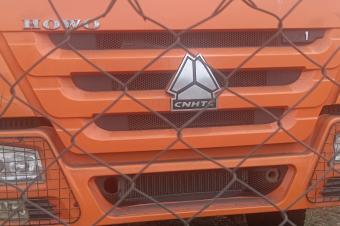 GS13CAR SARL met en vente ce Grand Vhicule SINO TRUCK HOWO Benne 40Tonnes sans plaque dimmatriculation. Localisation Lemba. Prix d dpart 72.000  discuter.  votre coute.