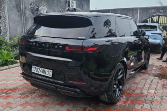 Range Rover Sport 2024 Volant gauche 