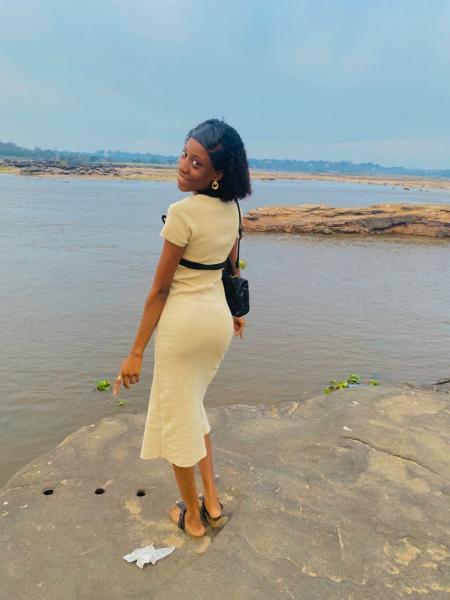 Nounou garde denfants