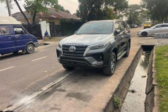 Toyota Fortuner 2025 Authentique 