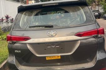 Toyota Fortuner 2025 Authentique 