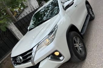 TOYOTA FORTUNER 2018
