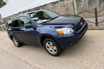 TOYOTA NEW RAV4 A VENDRE A KINSHASA 
