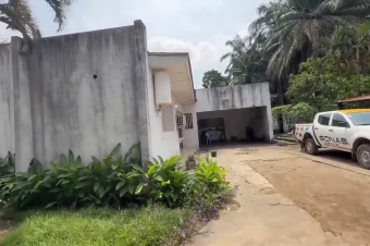 Villa  Kintambo 50 sur 100m 700.000