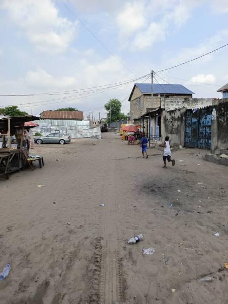 Vente dune parcelle locative  Ndjili  Quartier 6