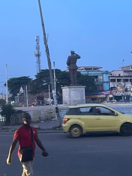 Parcelle au Rond Point Kimpwanza Kasavubu 220m2 285.000