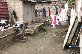 Vente Parcelle avec Maison Basse  Barumbu Quartier Funa Non loin du macadam 